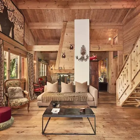 Exclusive Charming 4 Bedroom Near Gstaad Villa