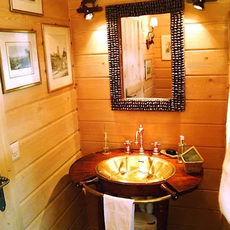 Exclusive Charming 4 Bedroom Near Gstaad Villa